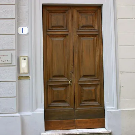 La Piazza * Florence