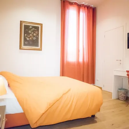 Bed & Breakfast La Piazza Florence